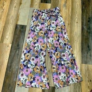 Vintage floral pants
